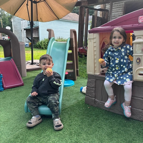 Meet your Posher, Danielle - Picture 4 of 16